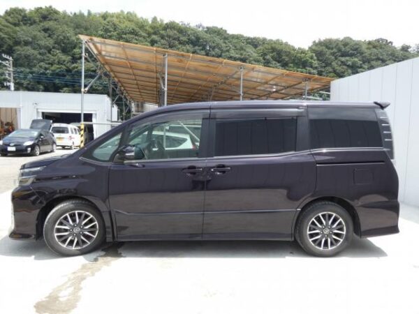 Ref:AUX-19307633 TOYOTA VOXY 2014 - Image 12