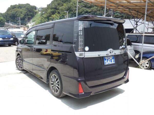 Ref:AUX-19307633 TOYOTA VOXY 2014 - Image 3
