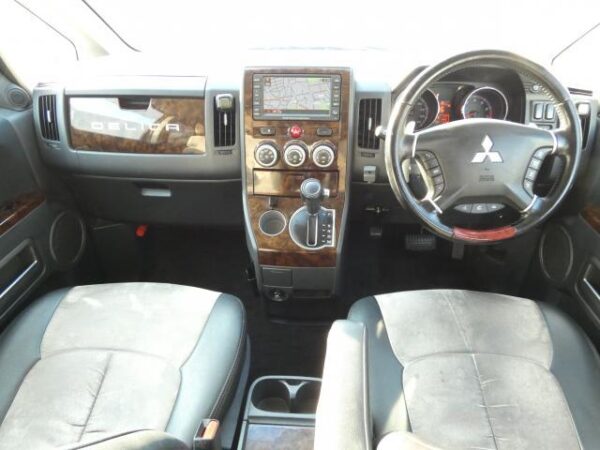 Ref:AUX-19307758 MITSUBISHI DELICA D:5 2008 - Image 2