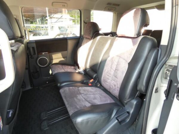 Ref:AUX-19307758 MITSUBISHI DELICA D:5 2008 - Image 7