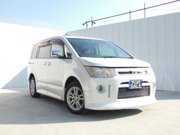 Ref:AUX-19307758 MITSUBISHI DELICA D:5 2008