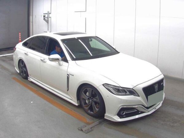 Ref:AUX-19307784 TOYOTA CROWN HYBRID 2019
