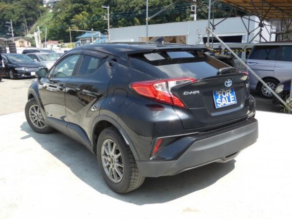 Ref:AUX-19311011 TOYOTA C-HR 2017 - Image 3