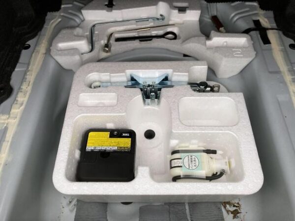 Ref:AUX-19311012 TOYOTA COROLLA AXIO 2020 - Image 15