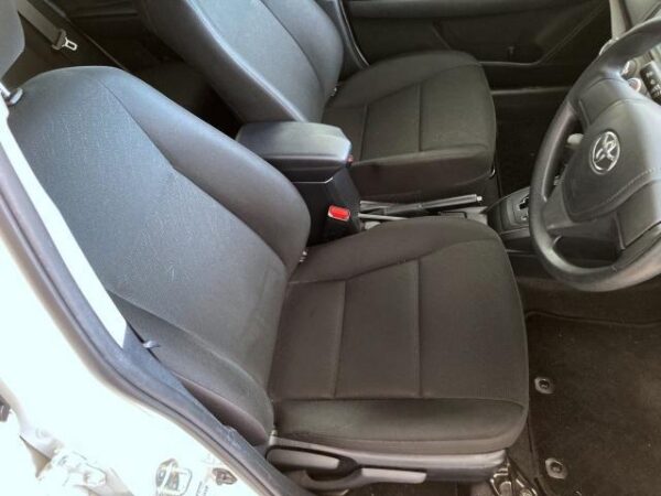 Ref:AUX-19311012 TOYOTA COROLLA AXIO 2020 - Image 10