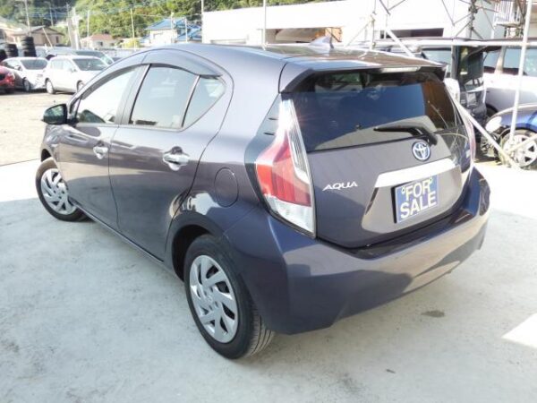 Ref:AUX-19311028 TOYOTA AQUA 2015 - Image 3