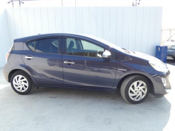 Ref:AUX-19311028 TOYOTA AQUA 2015 - Image 10