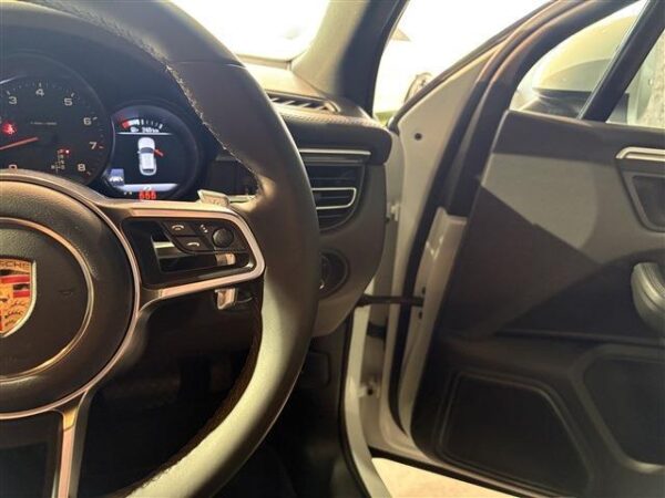 Ref:AUX-19311330 PORSCHE MACAN 2021 - Image 13