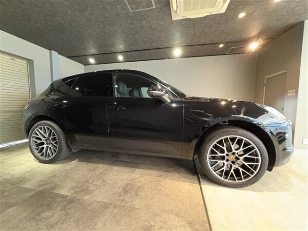 Ref:AUX-19311331 PORSCHE MACAN 2019 - Image 2