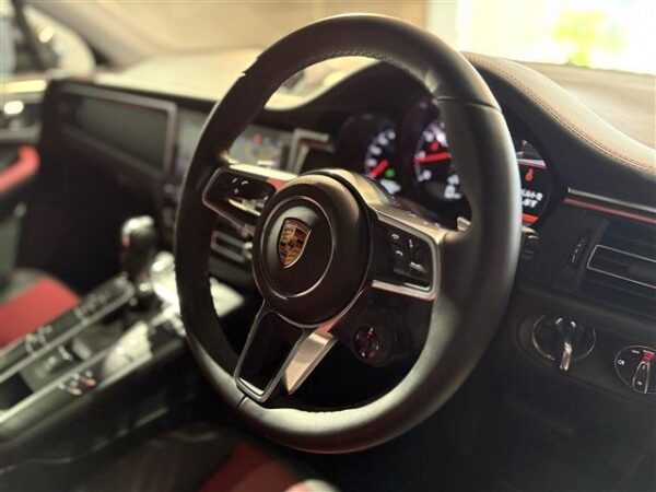Ref:AUX-19311331 PORSCHE MACAN 2019 - Image 11