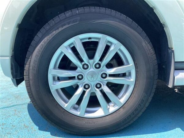 Ref:AUX-19317875 MITSUBISHI PAJERO 2017 - Image 13