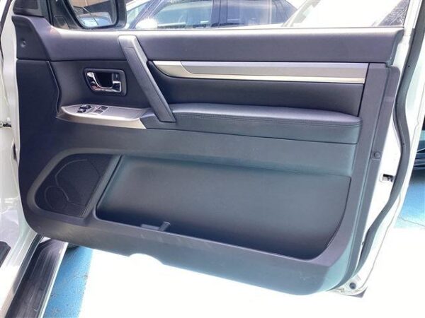 Ref:AUX-19317875 MITSUBISHI PAJERO 2017 - Image 16