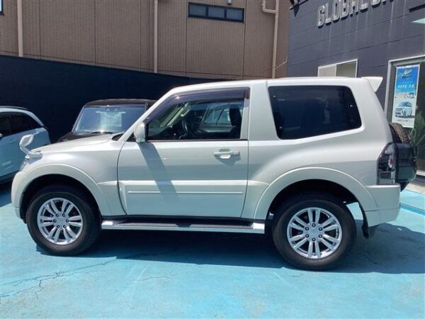Ref:AUX-19317875 MITSUBISHI PAJERO 2017 - Image 9