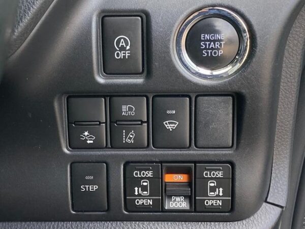 Ref:AUX-19321695 TOYOTA VOXY 2017 - Image 11