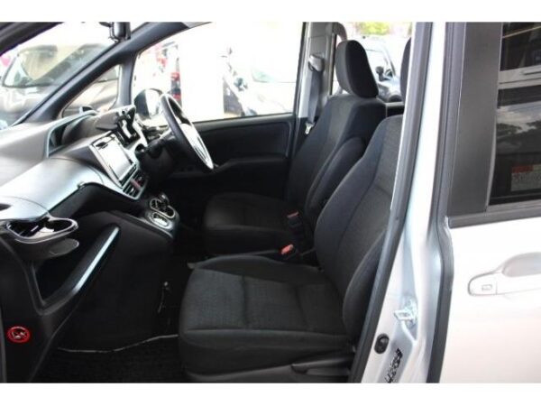 Ref:AUX-19326399 TOYOTA VOXY 2014 - Image 19