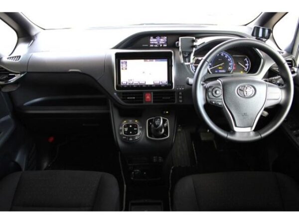 Ref:AUX-19326399 TOYOTA VOXY 2014 - Image 4