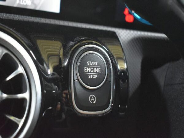 Ref:AUX-19329938 MERCEDES BENZ A-CLASS 2018 - Image 4