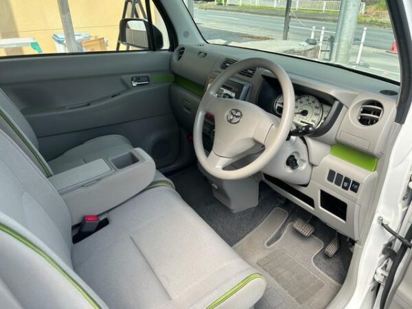Ref:AUX-19333571 TOYOTA PIXIS SPACE 2017 - Image 4