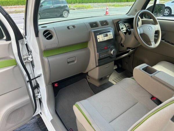Ref:AUX-19333571 TOYOTA PIXIS SPACE 2017 - Image 6