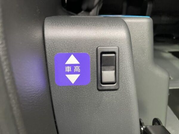 Ref:AUX-19338129 NISSAN SERENA 2018 - Image 12