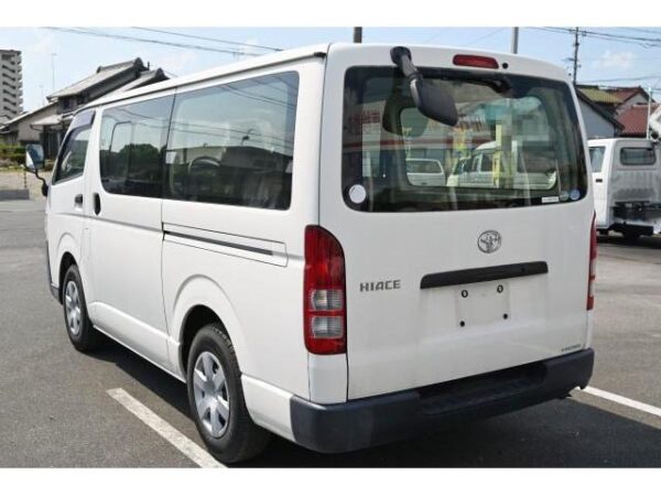 Ref:AUX-19338212 TOYOTA HIACE VAN 2015 - Image 4