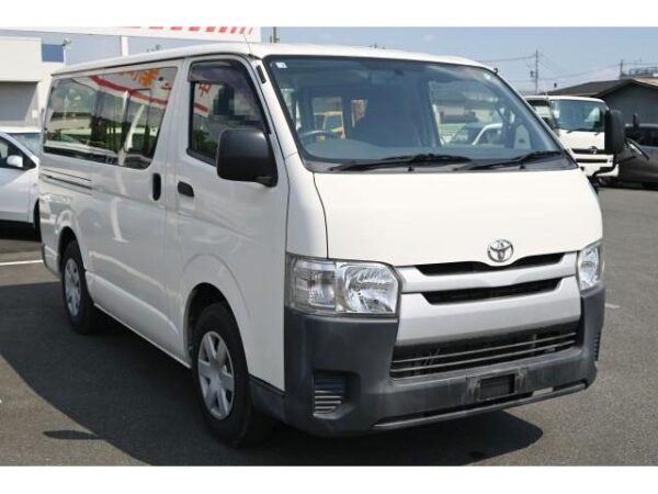 Ref:AUX-19338212 TOYOTA HIACE VAN 2015