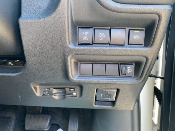 Ref:AUX-19341994 TOYOTA SIENTA 2023 - Image 20