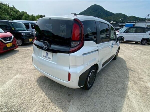 Ref:AUX-19341994 TOYOTA SIENTA 2023 - Image 3
