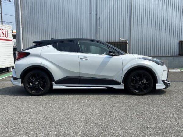 Ref:AUX-19342303 TOYOTA C-HR 2023 - Image 8