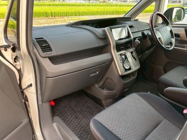 Ref:AUX-19348997 TOYOTA NOAH 2008 - Image 13