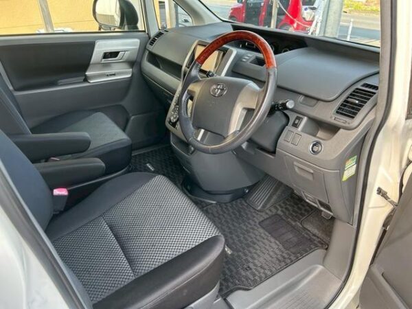 Ref:AUX-19348997 TOYOTA NOAH 2008 - Image 6
