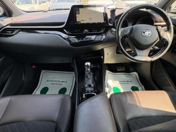 Ref:AUX-19349019 TOYOTA C-HR 2017 - Image 2