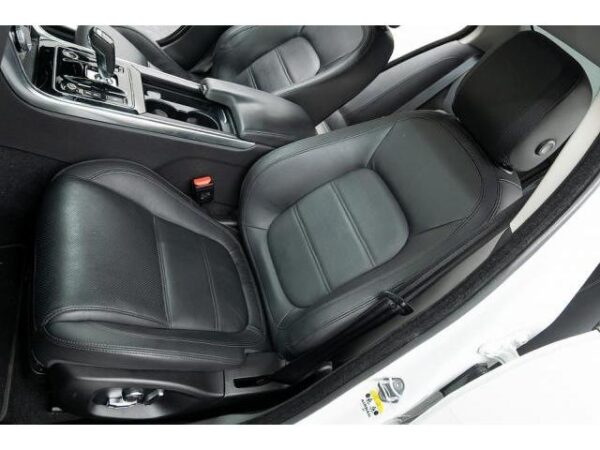 Ref:AUX-19353456 JAGUAR XE 2020 - Image 13