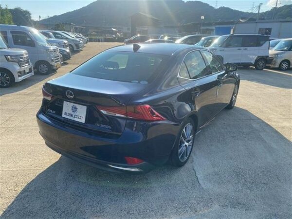 Ref:AUX-19357377 LEXUS IS 2018 - Image 3