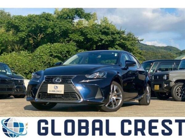 Ref:AUX-19357377 LEXUS IS 2018