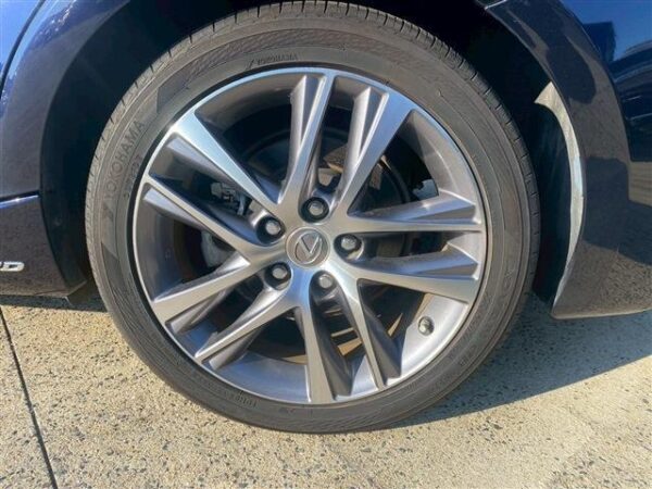Ref:AUX-19357377 LEXUS IS 2018 - Image 10