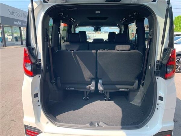 Ref:AUX-19357391 TOYOTA NOAH 2024 - Image 11