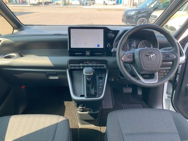 Ref:AUX-19357391 TOYOTA NOAH 2024 - Image 7