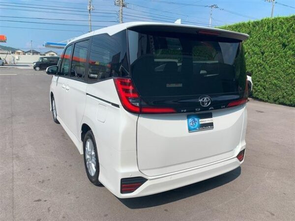 Ref:AUX-19357391 TOYOTA NOAH 2024 - Image 10