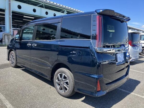 Ref:AUX-19383836 TOYOTA NOAH 2021 - Image 2
