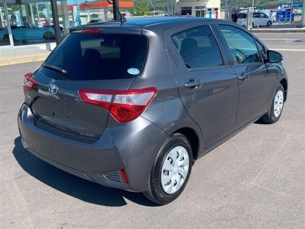 Ref:AUX-19387767 TOYOTA VITZ 2019 - Image 2