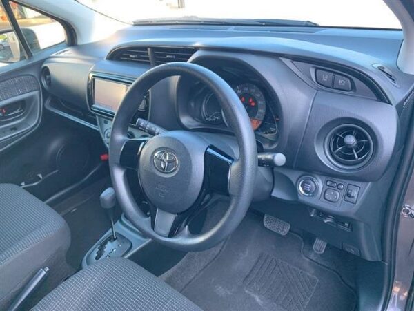 Ref:AUX-19387767 TOYOTA VITZ 2019 - Image 14