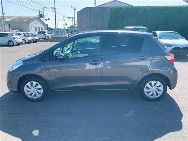 Ref:AUX-19387767 TOYOTA VITZ 2019 - Image 6