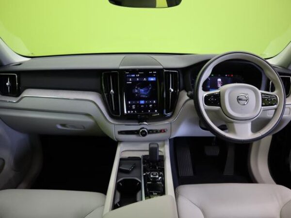 Ref:AUX-19394644 VOLVO XC60 2022 - Image 3