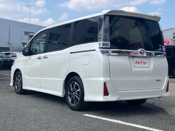 Ref:AUX-19394713 TOYOTA VOXY 2018 - Image 17