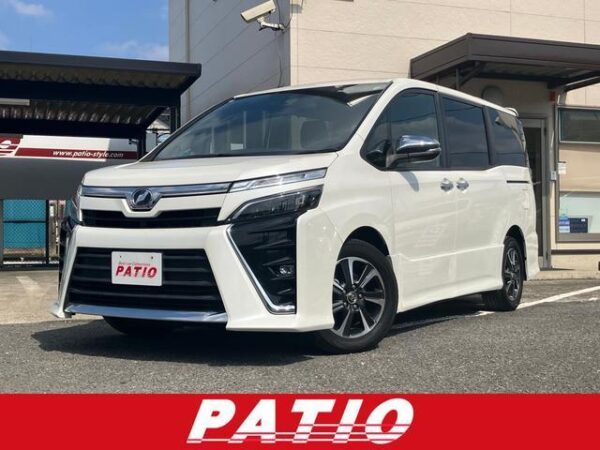 Ref:AUX-19394713 TOYOTA VOXY 2018
