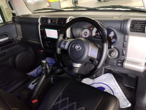 Ref:AUX-19399401 TOYOTA FJ CRUISER 2017 - Image 3