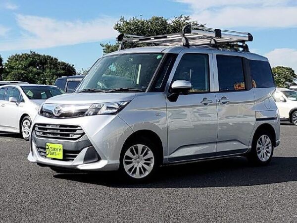 Ref:AUX-19399618 TOYOTA TANK 2020