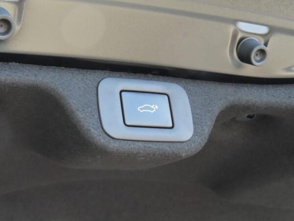 Ref:AUX-19400849 TOYOTA CROWN CROSSOVER 2022 - Image 19
