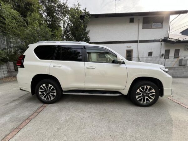 Ref:AUX-19410151 TOYOTA LAND CRUISER PRADO 2022 - Image 15